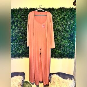 Women's Pink Loungewear Set